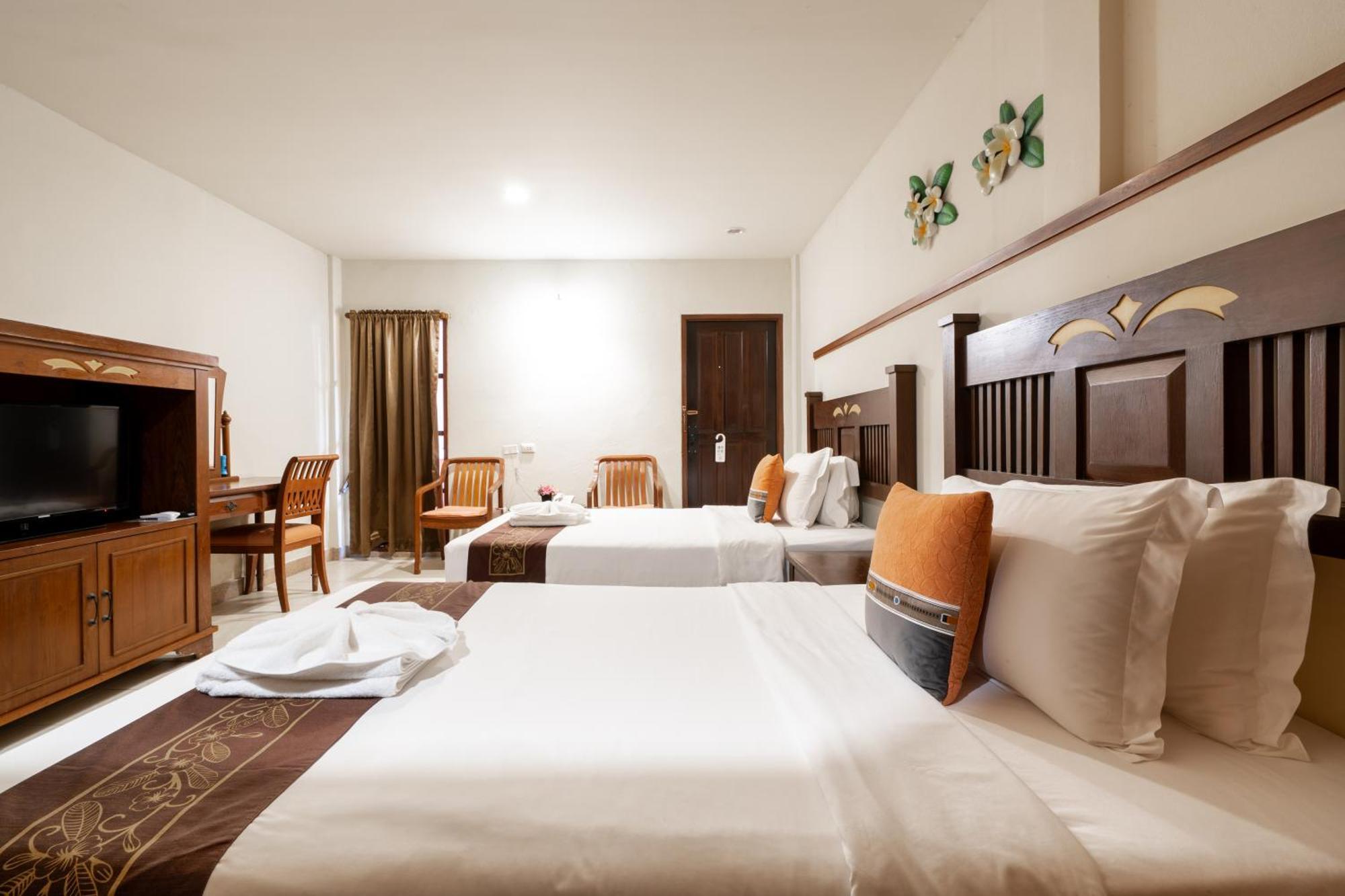 Phuket Leelavadee Hua Ting Resort Patong Экстерьер фото